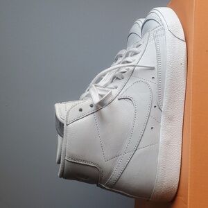 Nike blazer Women's size 7